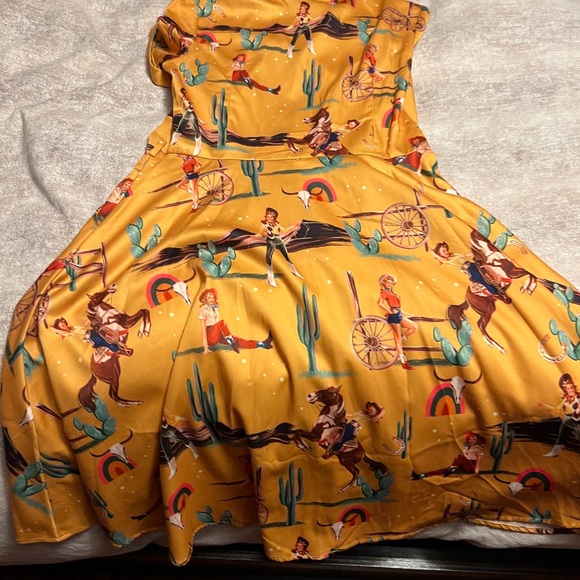 Voodoo Vixen Yellow Tropical Print Belted Dress - Picture 2 of 5